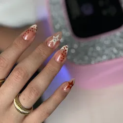 SOFT GEL DISEÑOS MEDIO(4 uñas)