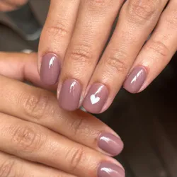 Esmaltado semi con diseño 1 o 2 uñas (DESDE)