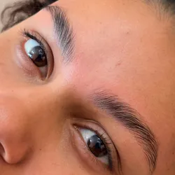 Laminado de cejas 