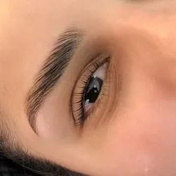 Laminado de cejas 