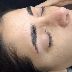 PROMO PERFILADO DE CEJAS + LAMINADO DE CEJAS