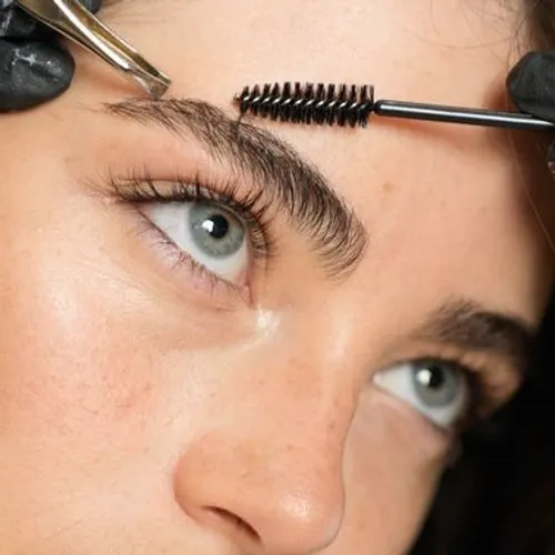 Diseño de Cejas