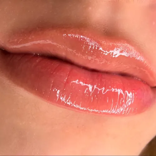 Hydragloss lips
