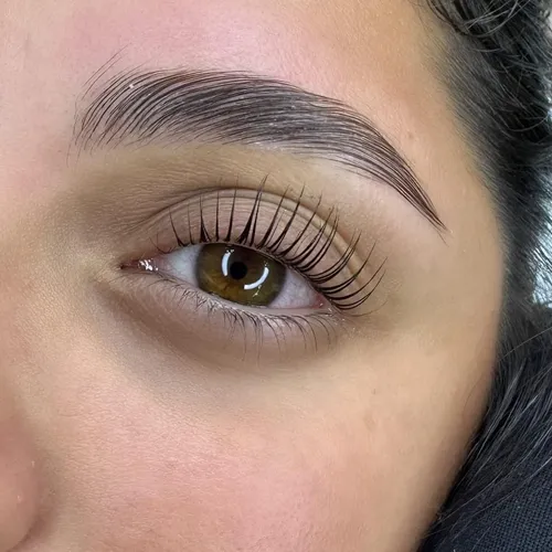 Lifting + laminado + perfilado de cejas