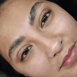 Laminado de cejas 