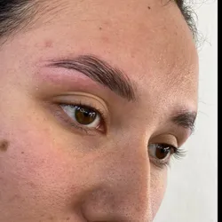 Laminado de cejas