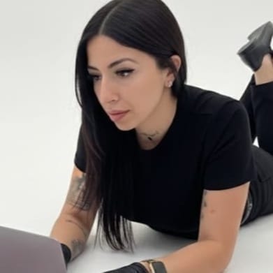 Estefania Lintas