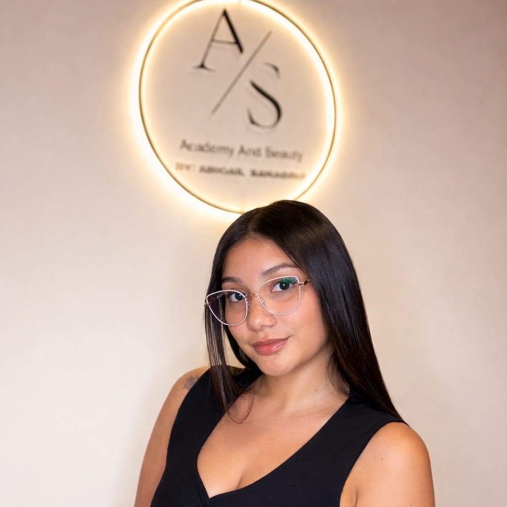 Logo de Abbys Lash Studio 