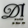 Dinails