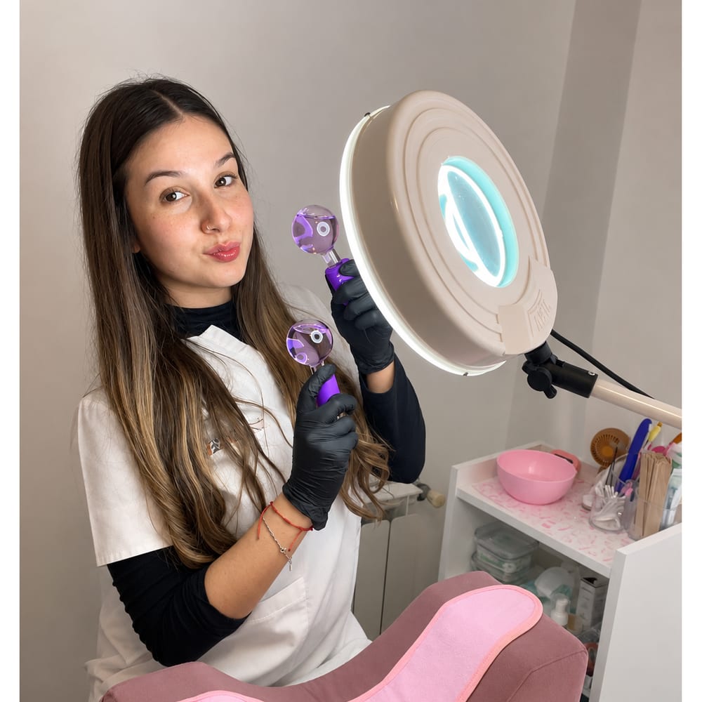 Logo de Emece skin and nails