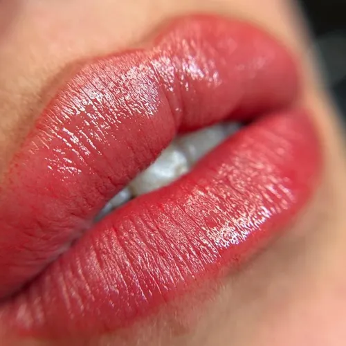 Acuarella lips