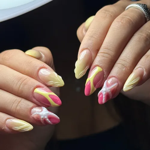 Esculpidas ($ desde), de Brissanails