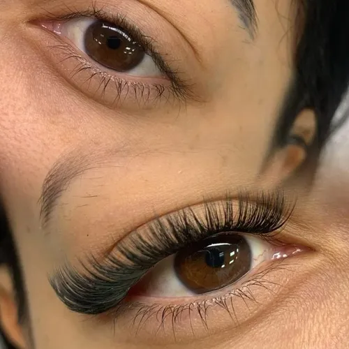 Extensiones de pestañas 