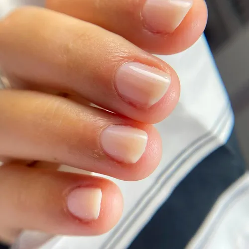 Mini extension para uñas comidas 