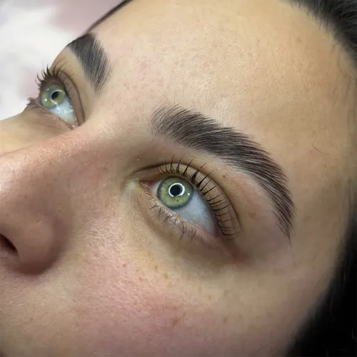 Lifting + laminado de cejas 