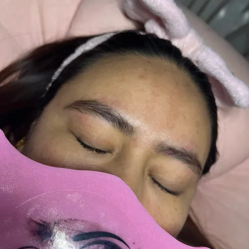 Perfilado de cejas