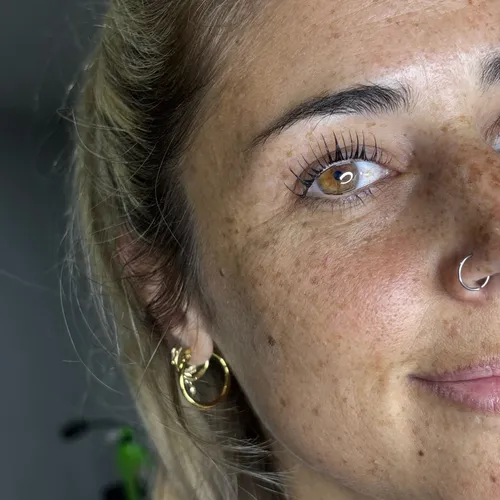 Lash lifting 