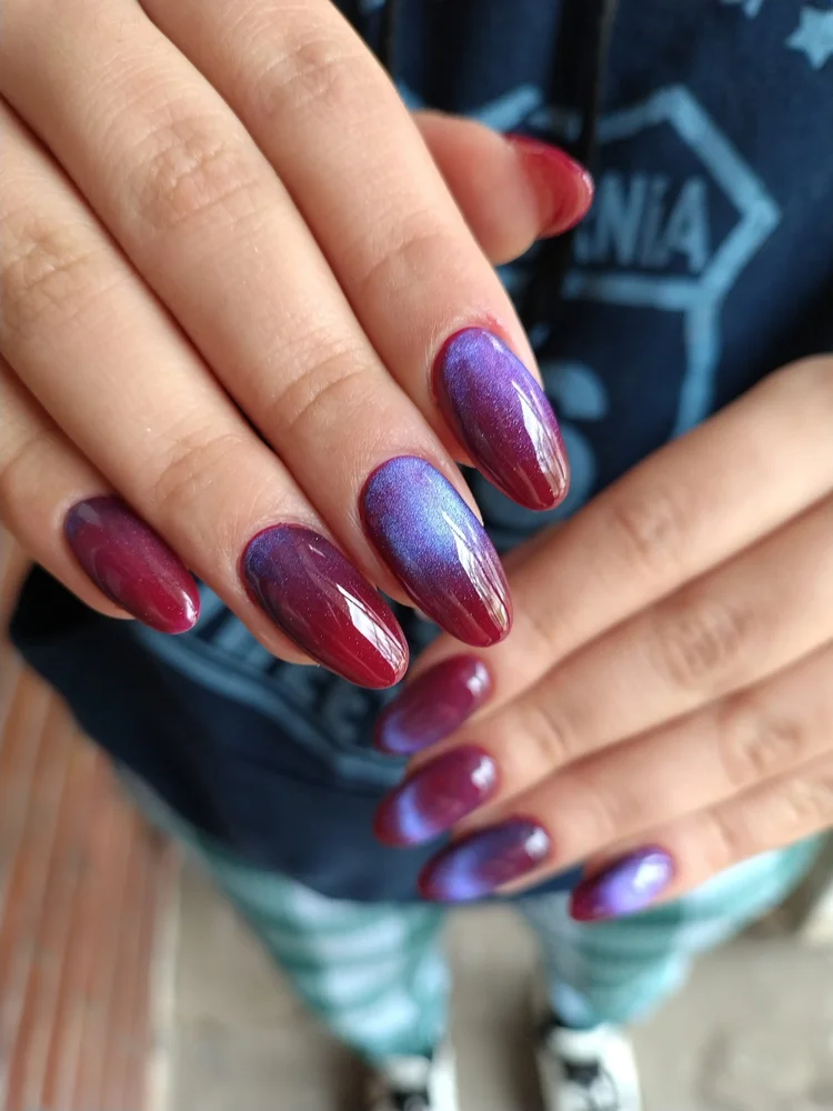 Vino + cat eye